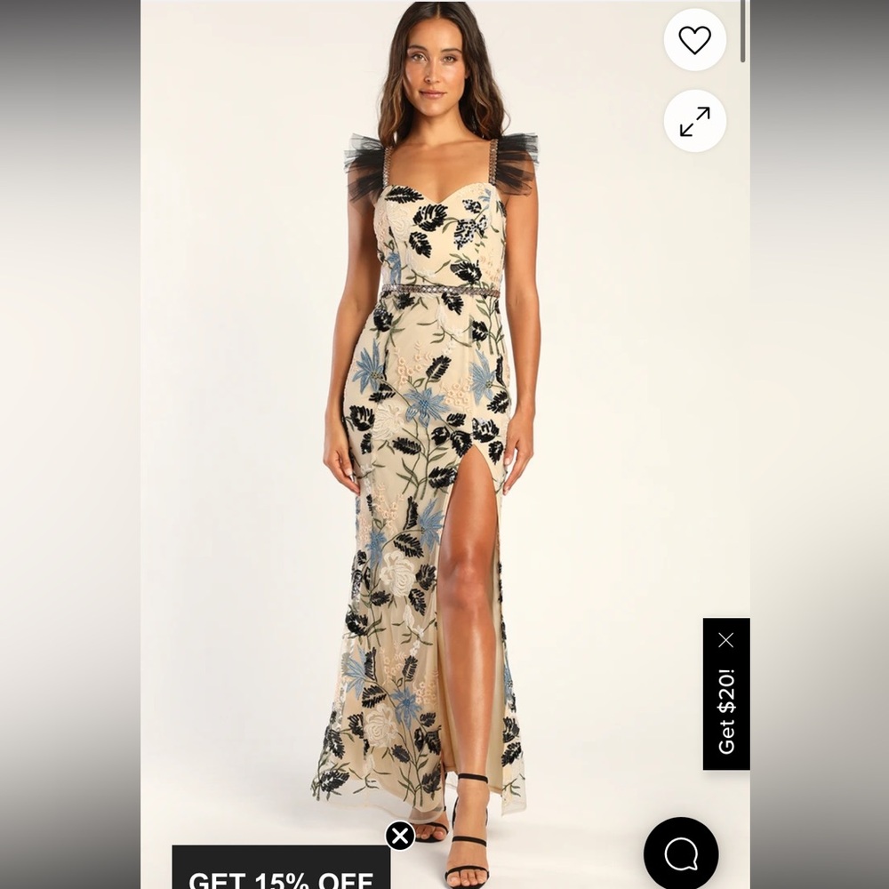 Lulu's Cream Maxi Gown with Sweetheart Neckline and Flutter Sleeves